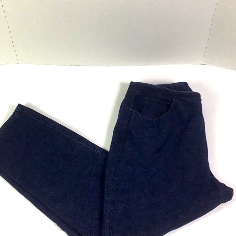 Liz Claiborne Jeans Blue Size16 no belt loop band